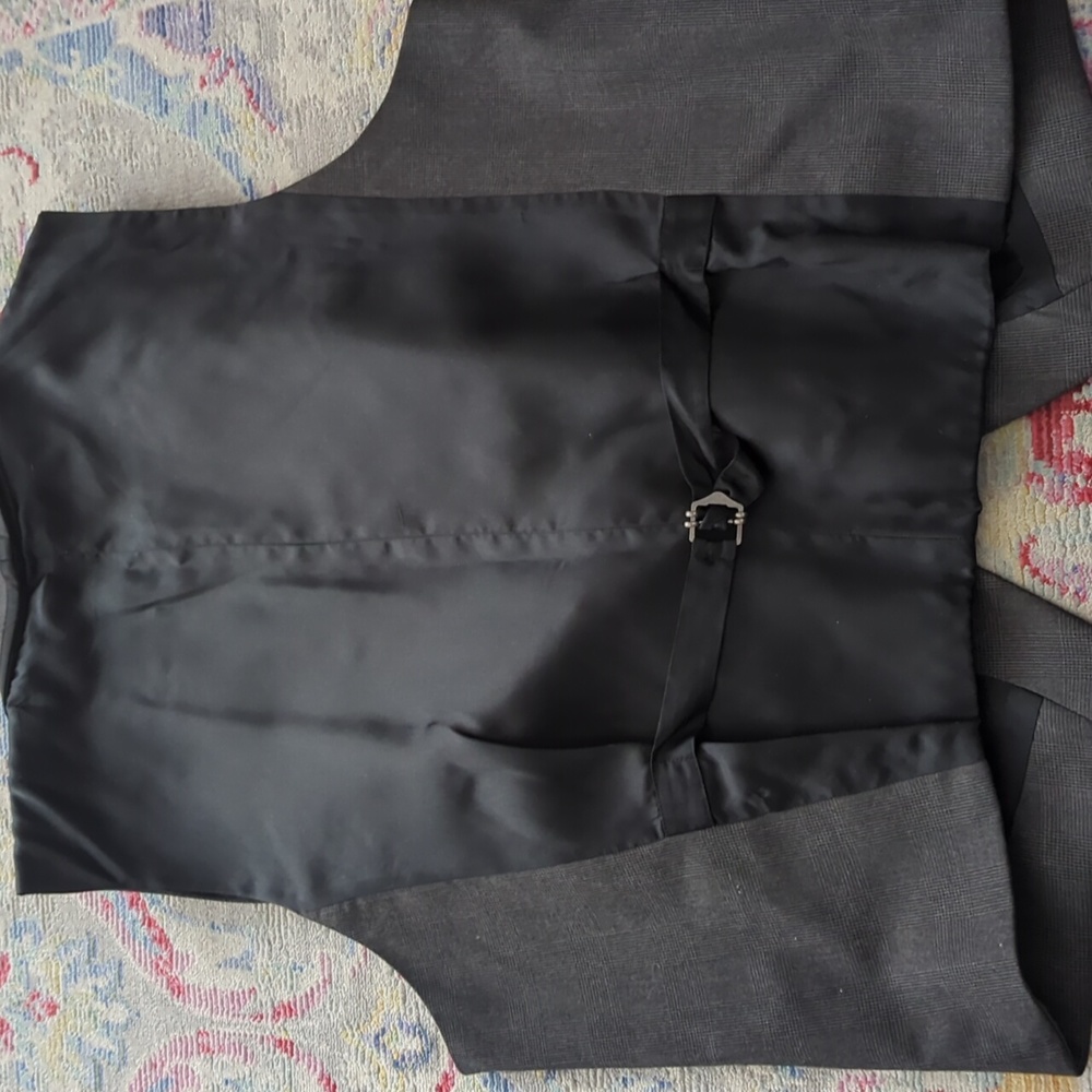 Euc Express Vest - Medium - image 6